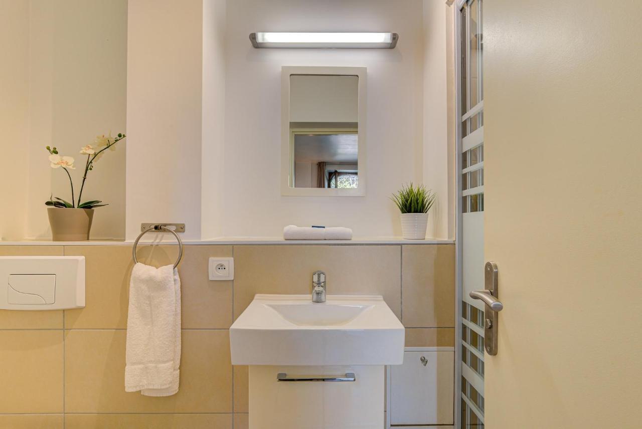 Apartment La Roseraie - Alpes Travel - Central Шамони Екстериор снимка
