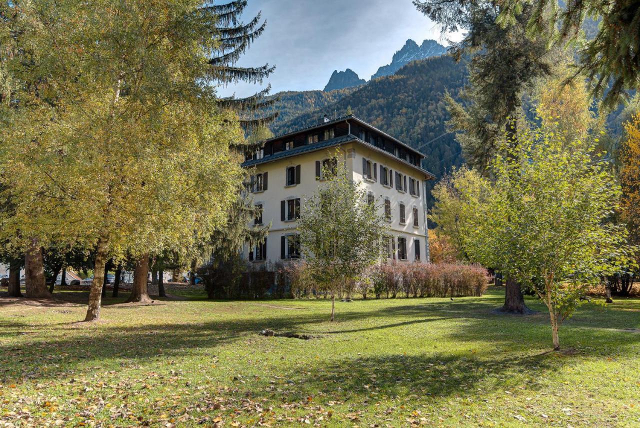 Apartment La Roseraie - Alpes Travel - Central Шамони Екстериор снимка
